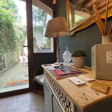 Le Camere Di Bsuites Affittacamere Parma Exterior foto